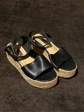 Krush Platform Sandals